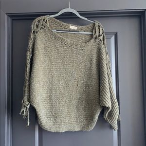 Off (1) Shoulder Sweater